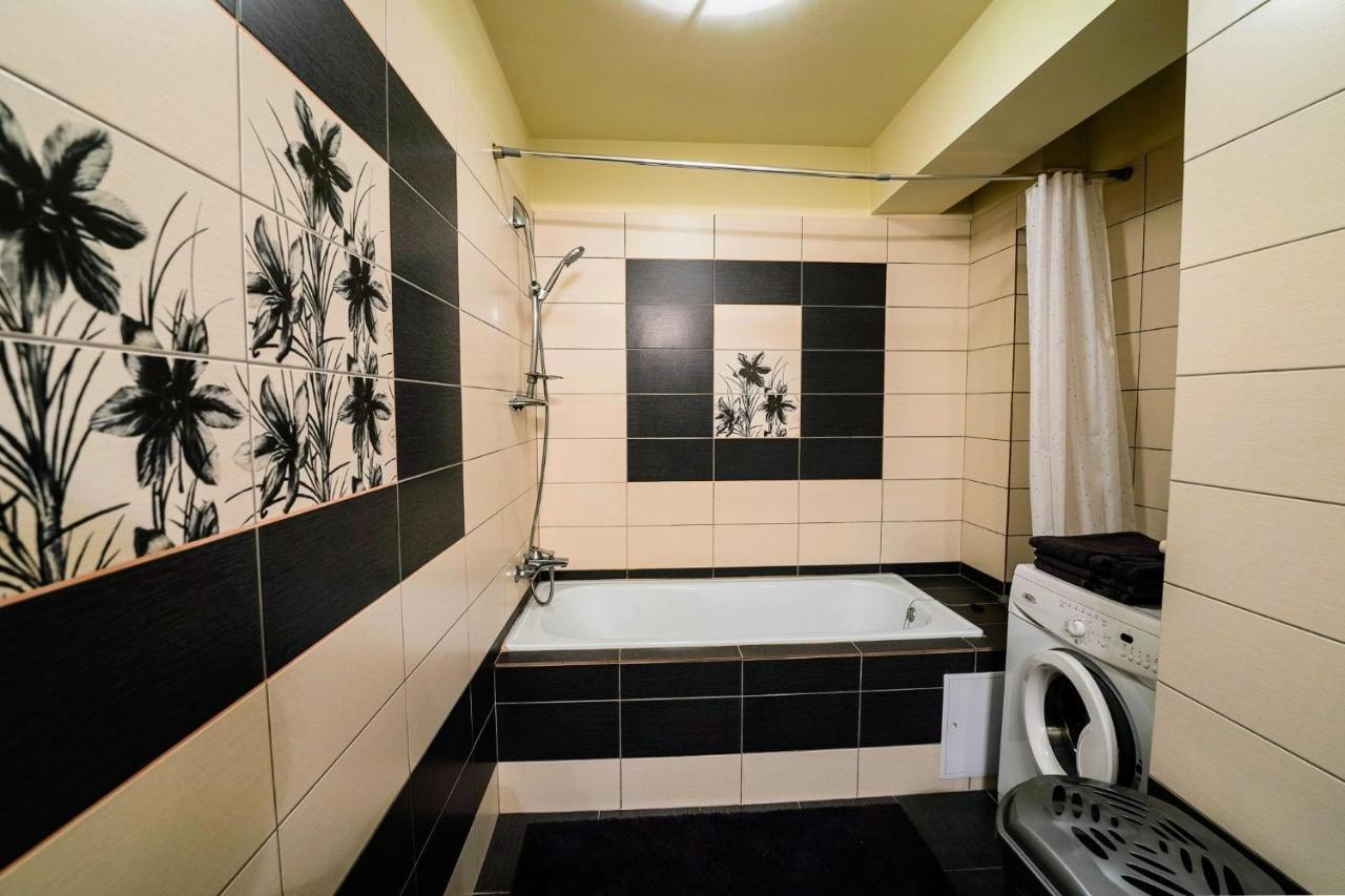 Quiet 3-Room Apt - 2 Parking Spaces - 5 Min Bus Floreşti Dış mekan fotoğraf