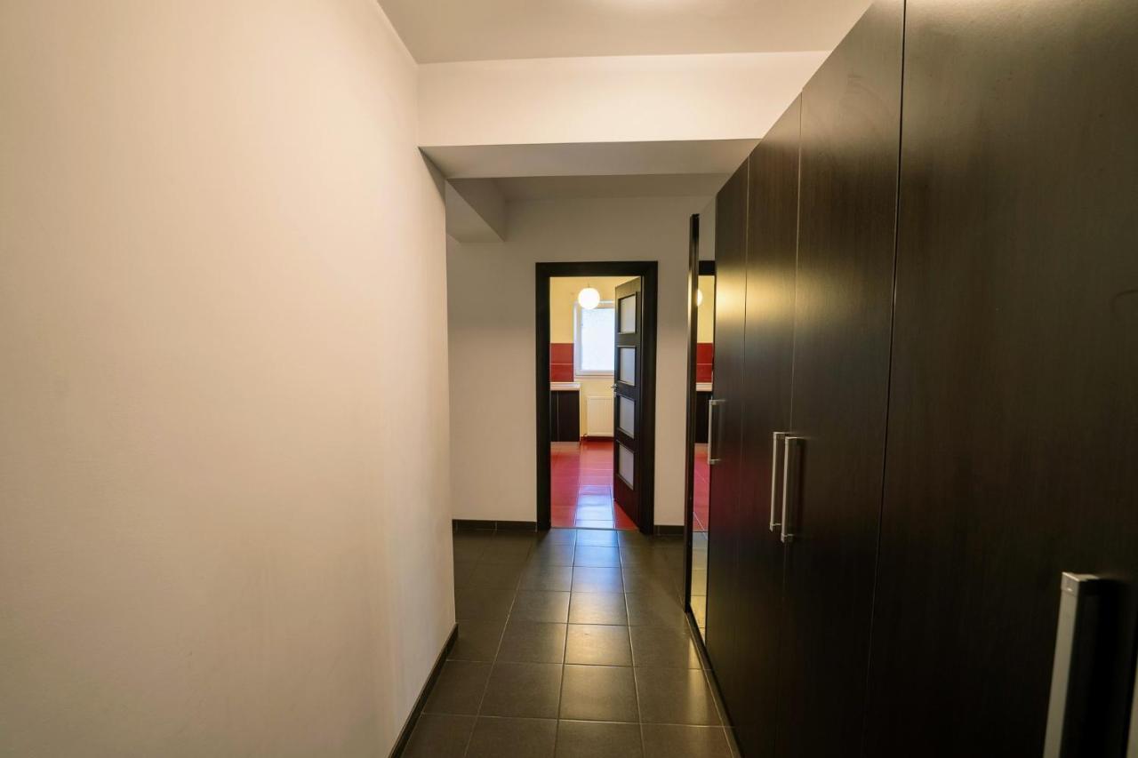 Quiet 3-Room Apt - 2 Parking Spaces - 5 Min Bus Floreşti Dış mekan fotoğraf